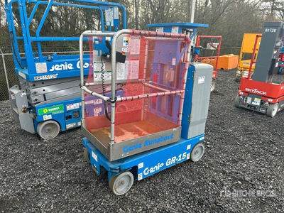 2018 Genie GR-15 Vertical Mast Lift