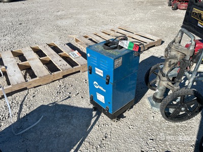 2015 Miller Filtair 130 Electric Divers - Magasin, entrepôt, consommateur