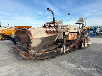 Cedarapids CR461 Track を見 Paver