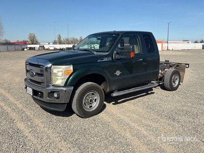 2011 Ford F-350 Lariat 4x4 Extended Cab Autocarro cabina e telaio