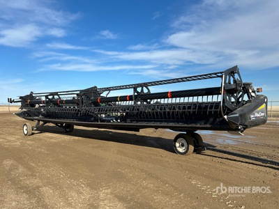 2008 MacDon D60 40 ft Draper Combine Header