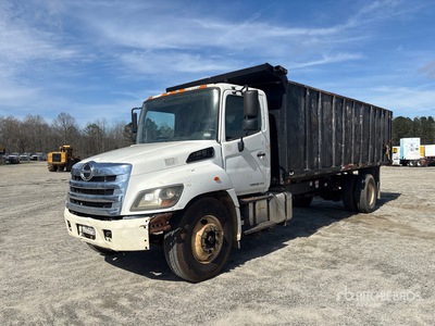 2017 Hino 338 4x2 Debris/Refuse