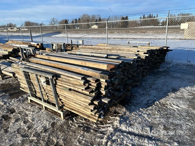 Quantity of (3) Pallets of 97in x 3in x 1 1/2in Tablas de madera
