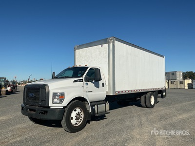 2018 Ford F-650 4x2 Van Truck