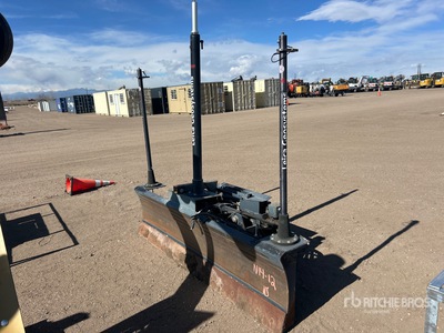 2024 John Deere 98 in PAT جرار انزلاقي التوجيه