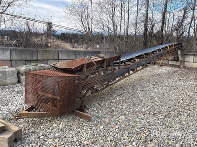26 in x 56 ft Stationary Transfer Teco 15 hp, 3 Phase Motor Conveyor