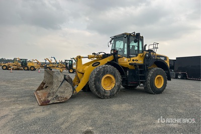 2023 Komatsu WA380-8 Wheel Loader