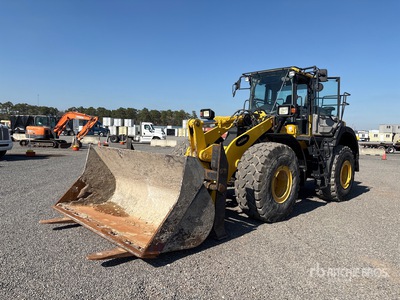 2023 Komatsu WA380-8 Wheel Loader