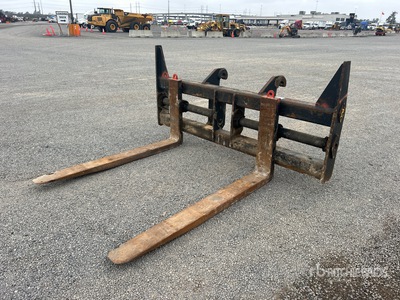 Pemberton 72 in Q/C Wheel Loader Forks - Fits Komatsu WA380