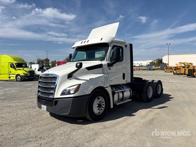 2018 Freightliner Cascadia 126 6x4 トラックトラクター（T/A）