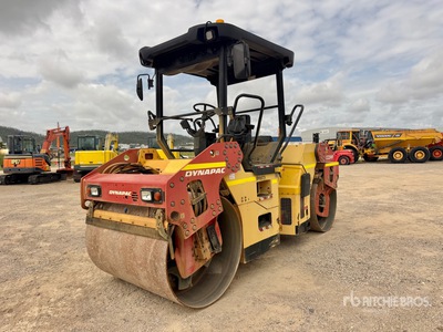 2011 Dynapac CC224HF Double Drum Roller