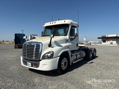 2020 Freightliner Cascadia 125 T/A Day Cab Truck Tractor