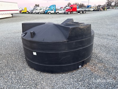 700 gal Water Tank