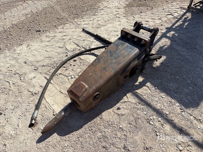 2013 Okada SMH47 Hydraulische Brechmaschine