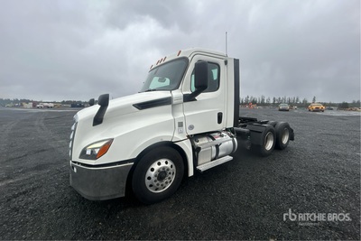 2019 Freightliner Cascadia 126 6x4 Cabeza Tractora Cabina Corta