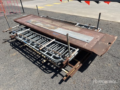 Quantity of Trailer Gates Varios otros