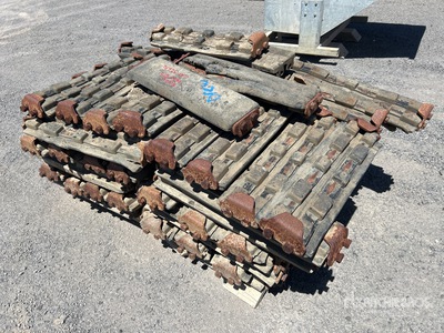 Quantity of 600 mm Excavator Track Pads - Fits Cat 326FL