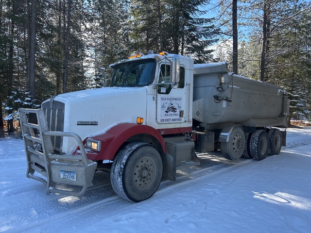 1999 Kenworth T800 8x4 T/A Dump Truck