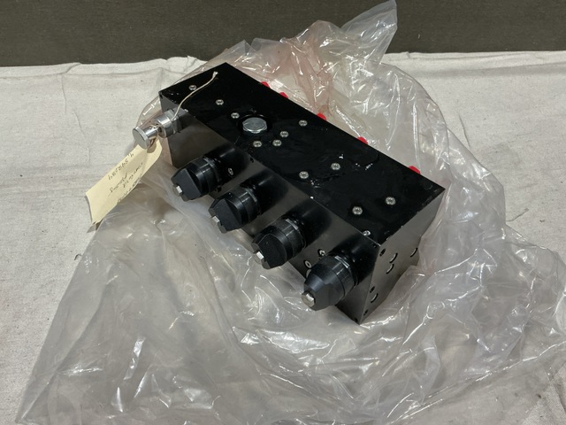 Parker 12428160-002 Hydraulic Manifold Assembly