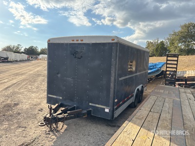 2004 Wells Cargo 16 ft T/A Rimorchio chiuso