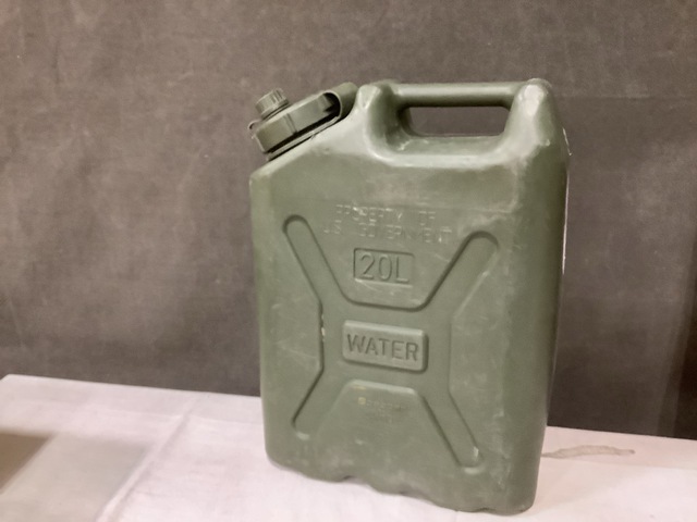 (33) Plastic Water Cans (33) Plastic Water Cans