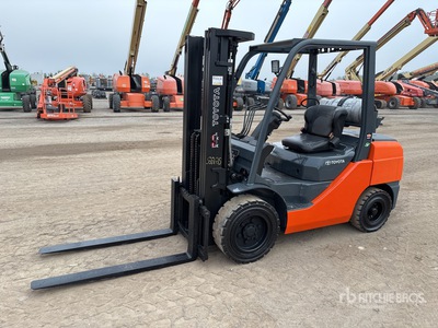 2013 Toyota 8FGU32 6250 lb Carretilla Elevadora