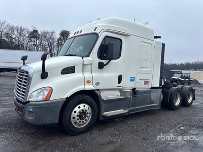 2018 Freightliner Cascadia 113 6x4 Sleeper Truck Tractor (Inoperable)