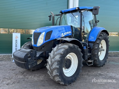 2014 New Holland T7.235 4WD Tractor