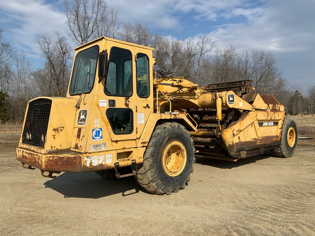 1996 John Deere 762B Motor Scraper