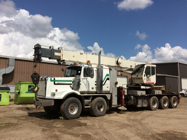 Terex TM-7571 Straight Boom on 2006 Western Star 4900SA Twin Steer Tri/ATruck