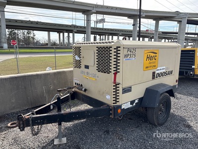 2016 Doosan P425/HP375WCU 425 cfm Mobile Air Compressor