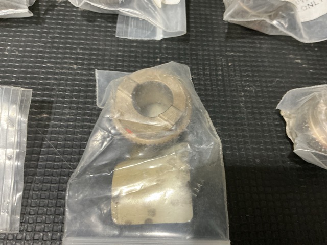 (8) Boeing 39-14282 Flanged Mounted Bolts