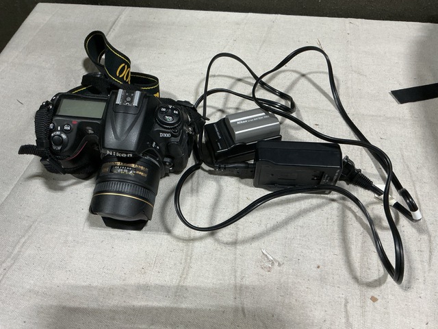Nikon D300 Digital Camera w/Accessories