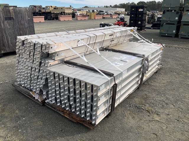 (110) Silver Tip Stanchions