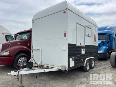 2020 Universal Elite II 12 ft 6 in T/A Imbisswagen