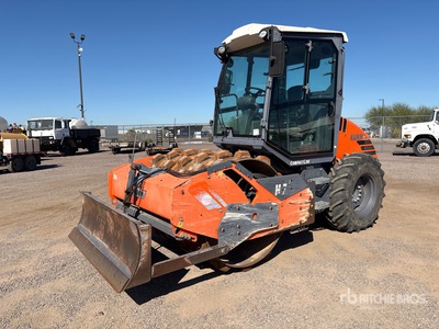 2015 Hamm H7iP Padfoot Drum Compactor