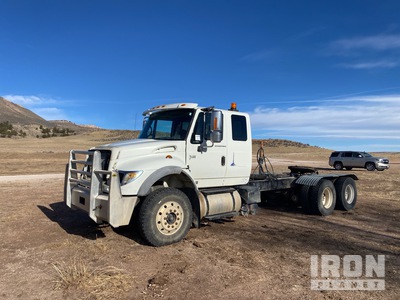 2006 International 7600 6x4 تراكتور شاحنة كابينة النوم (ثنائية المحور) (Inoperable)