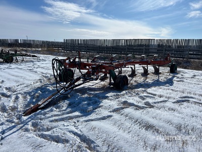 Kverneland 16 ft 6 Bottom Charrue de démolition