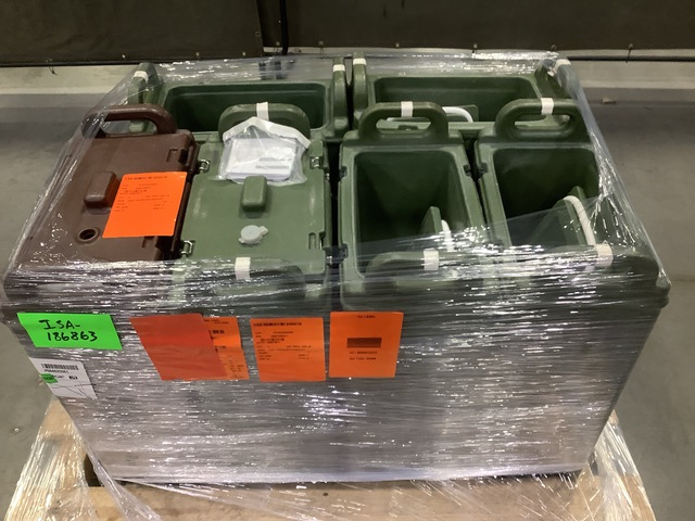 (6) Cambro Insulated Food Transporters (6) Cambro Insulated Food Transporters