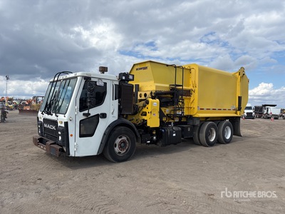 2018 Mack LR613 6x4 Waste Collection Truck