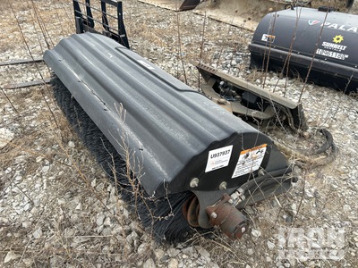 2016 Bobcat 68 72 in Skid Steer Angle Broom