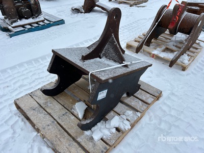 24 in Q/C Lifting Lug - Fits 250 Series