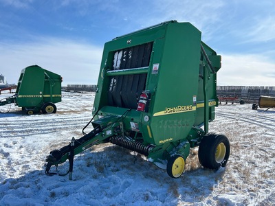 2004 John Deere 567 Presse à balles cylindriques