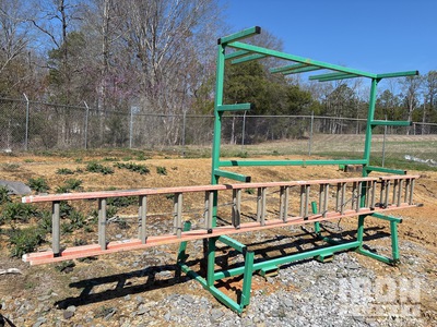 2021 Louisville FE3232 はしご