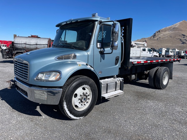 2018 Freightliner M2 106 4x2 Flatbed Truck 2018 Freightliner M2 106 4x2 Flatbed Truck