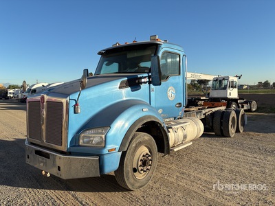 2017 Kenworth T880 6x4 Cab and Chassis