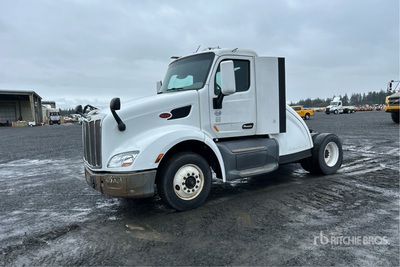 2017 Peterbilt 579 4x2 Cabeza Tractora Cabina Corta