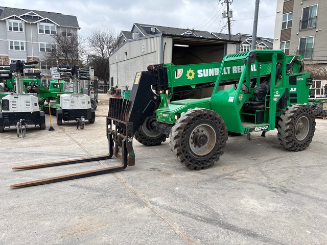 2017 SkyTrak 8042 Telehandler