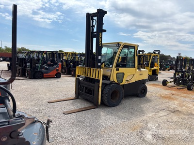 Hyster H110FT 10800 lb Pneumatic Tire Forklift