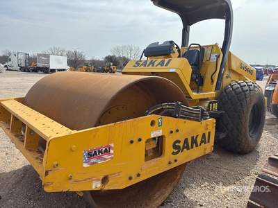 Sakai SV544D جهاز ضاغط  الأسطوانة الناعمة
